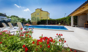 Гостиница Villa Vista  Пула